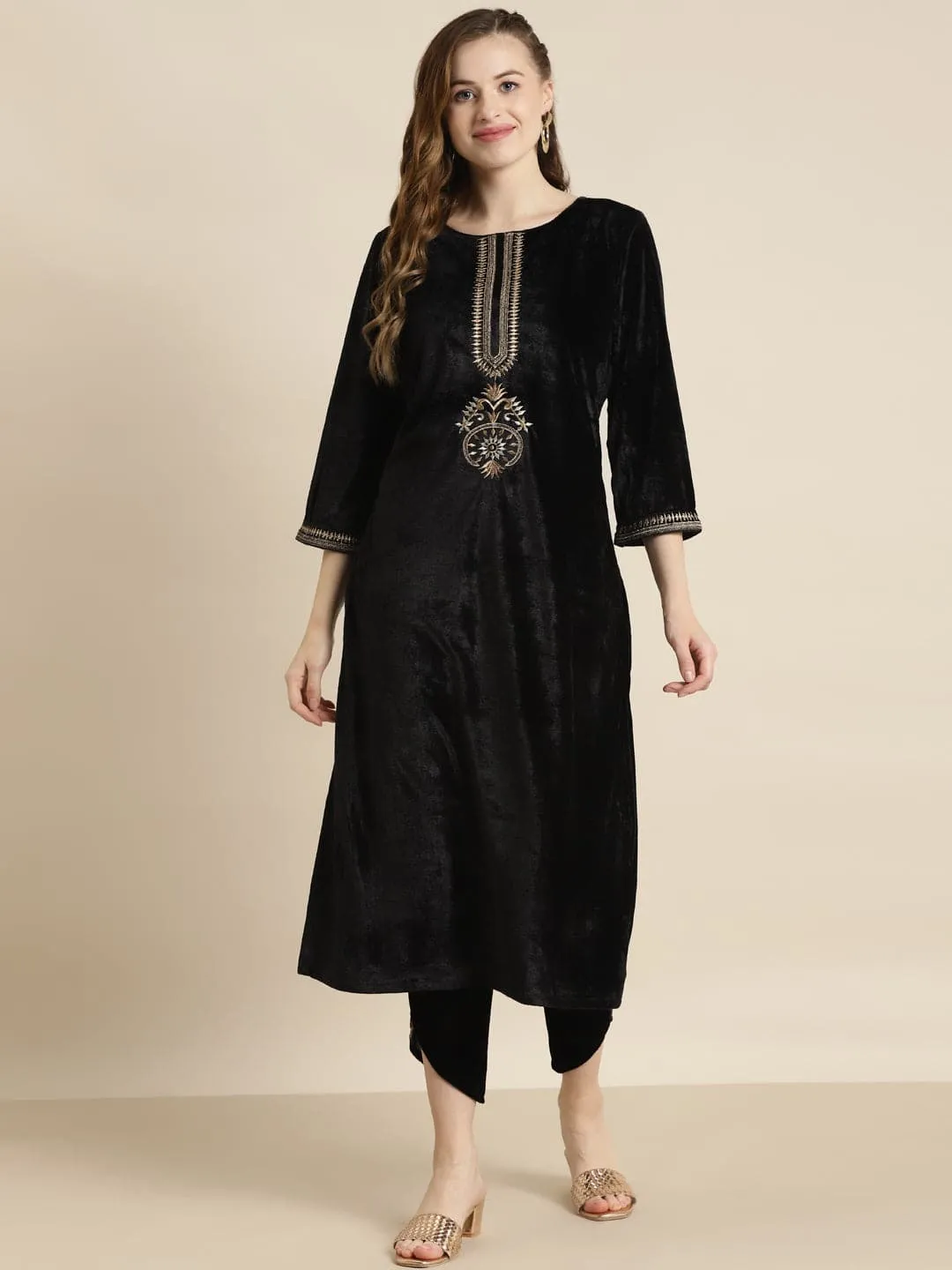 Black Velvet Zari Embroidered Straight Kurta