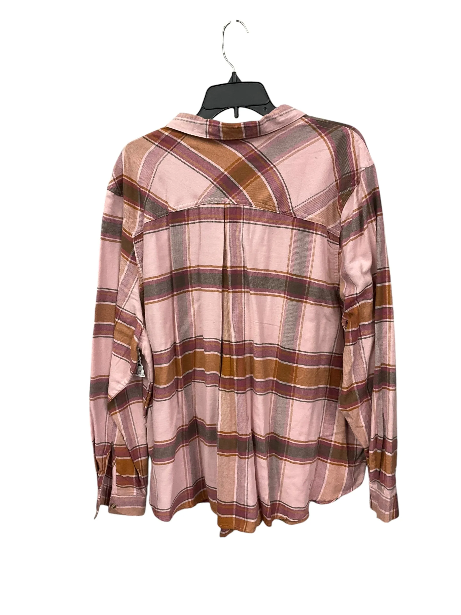 Blouse Long Sleeve By Maurices In Plaid Pattern, Size: 3x