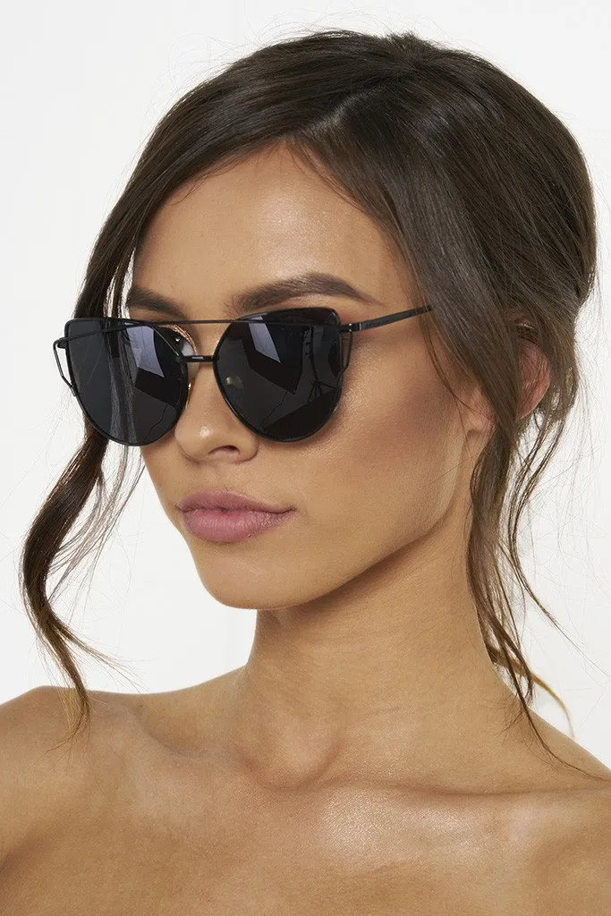 Honey Couture KOURTNEY Black on Black Sunglasses