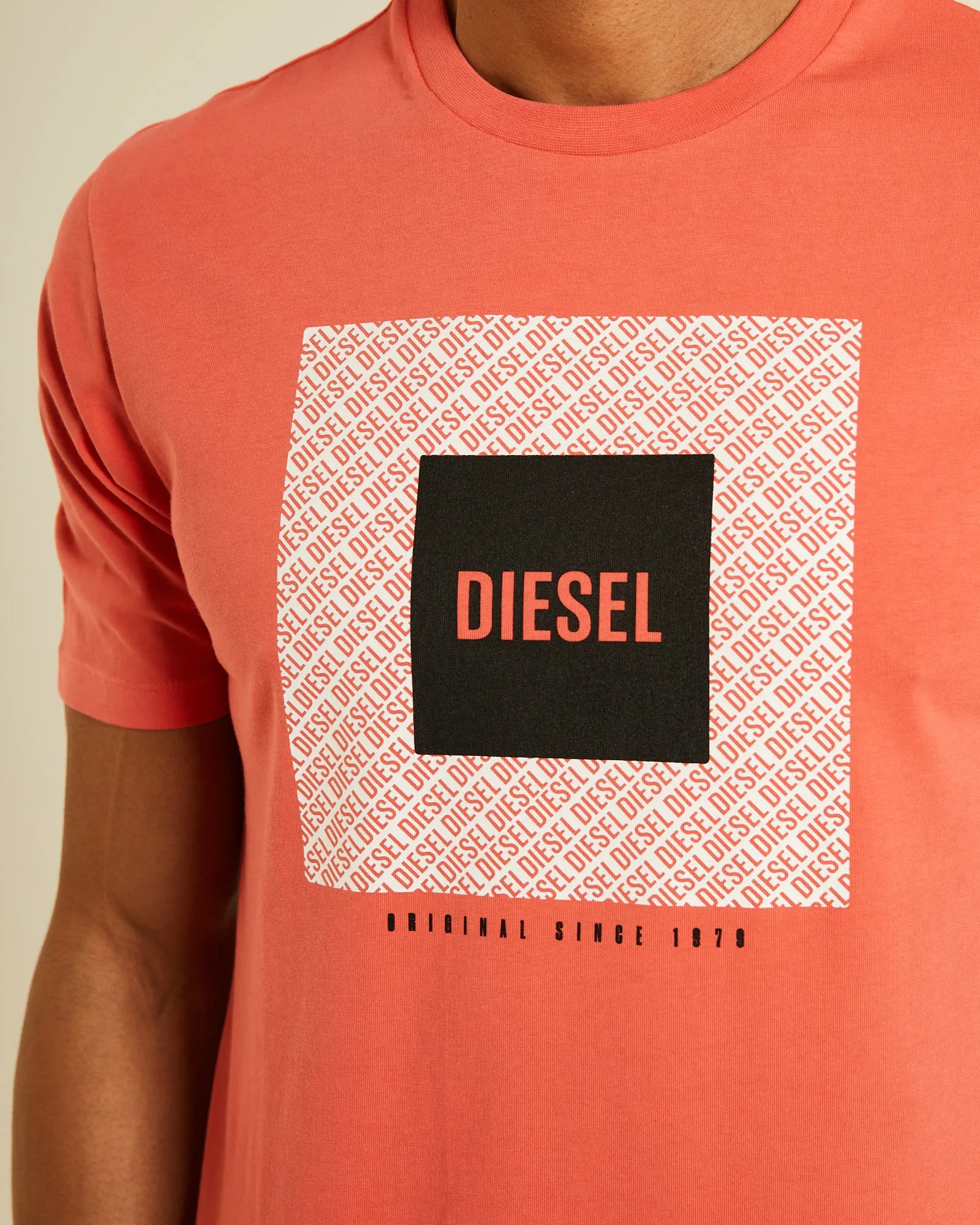 Idris Tee Bright Peach