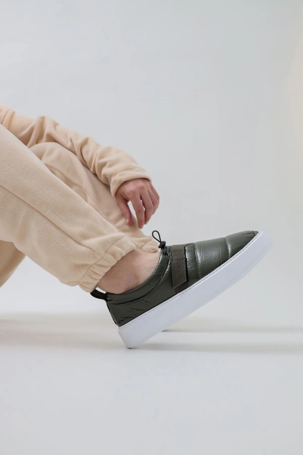 Khaki Sneaker CH137