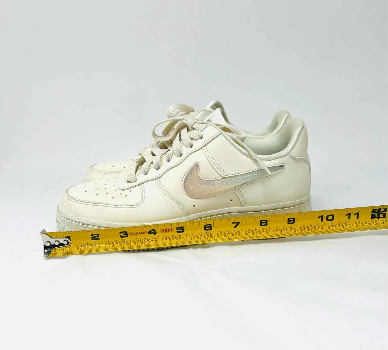 Nike Size 6.5 Cream Lace-Up Leather Shoes Sneakers