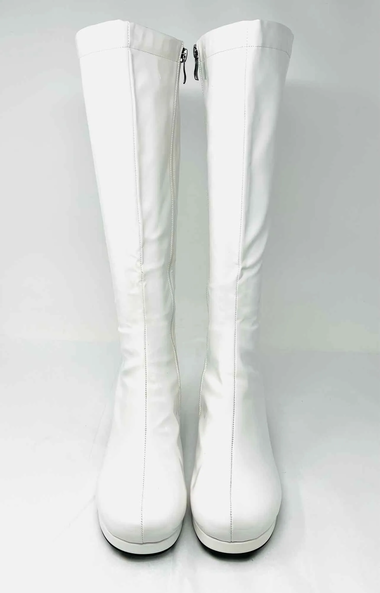 Size 10 White Vinyl Zipper Shoes Boots