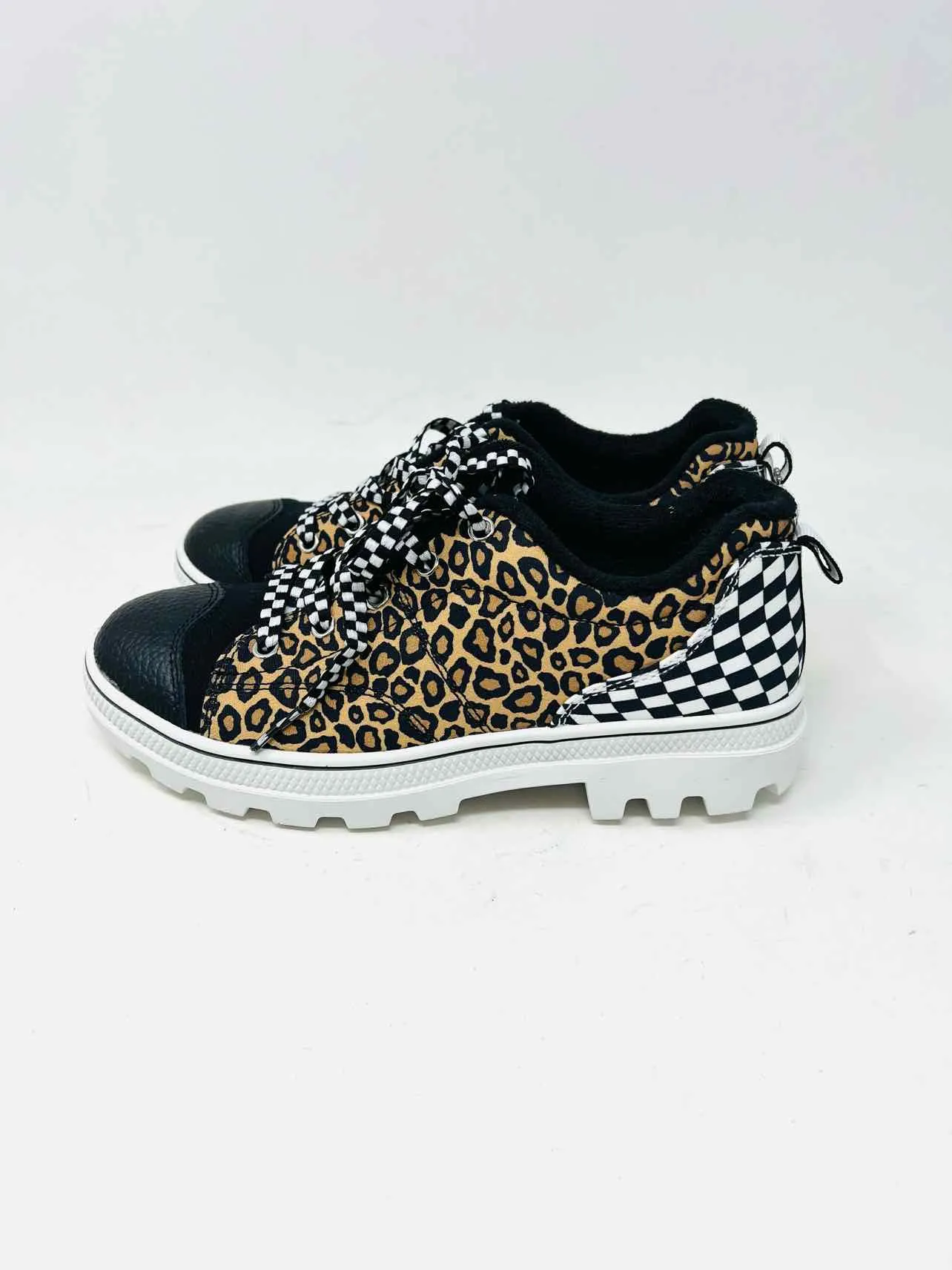 Skechers Size 6.5 Bk/Br/Wh Blocked Animal Print NEW Shoes Sneakers